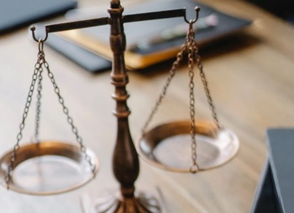 legal-law-balance-court